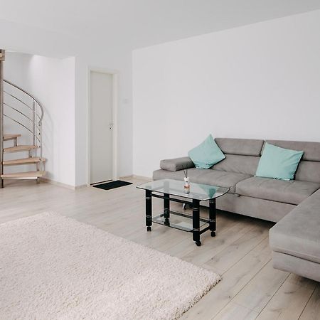 Stepo Sunset Apartment Bucharest Exterior photo